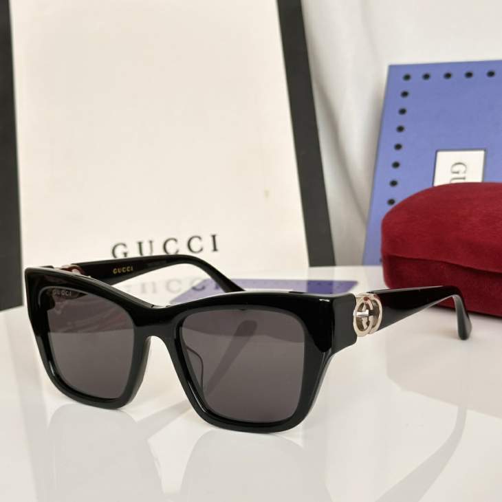 Picture of Gucci Sunglasses _SKUfw79479003fw